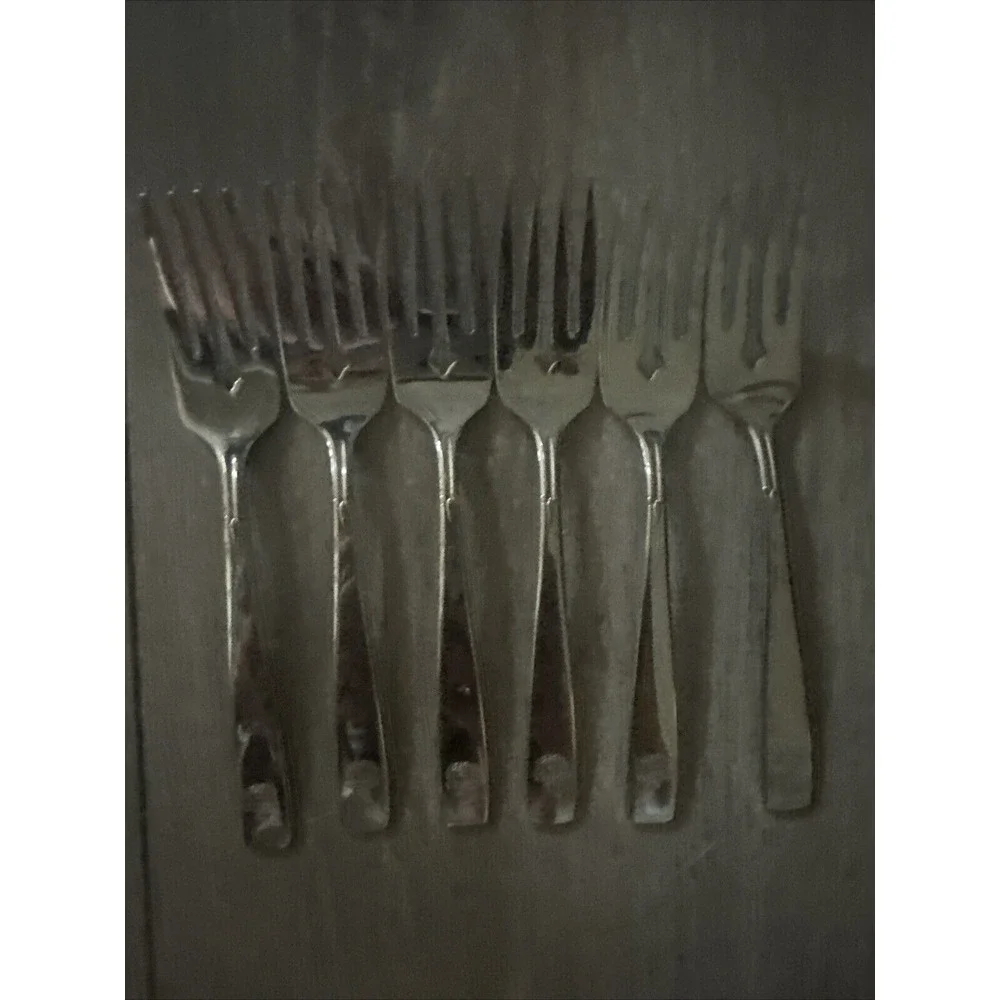 6 PCs Oneida USA Stainless Silverware‎ OHS293 Salad Forks